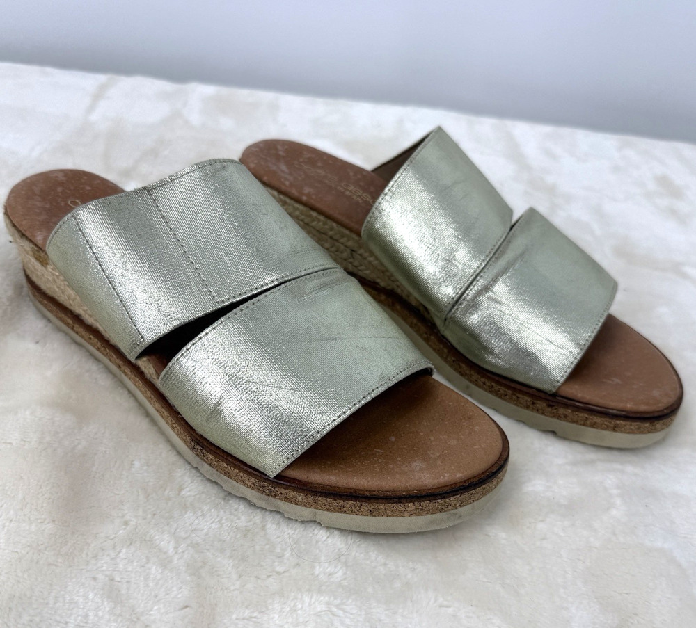 André Assous Espadrille Wedge Sandals Women Size EU 37 US 7 Gold Metallic 2"